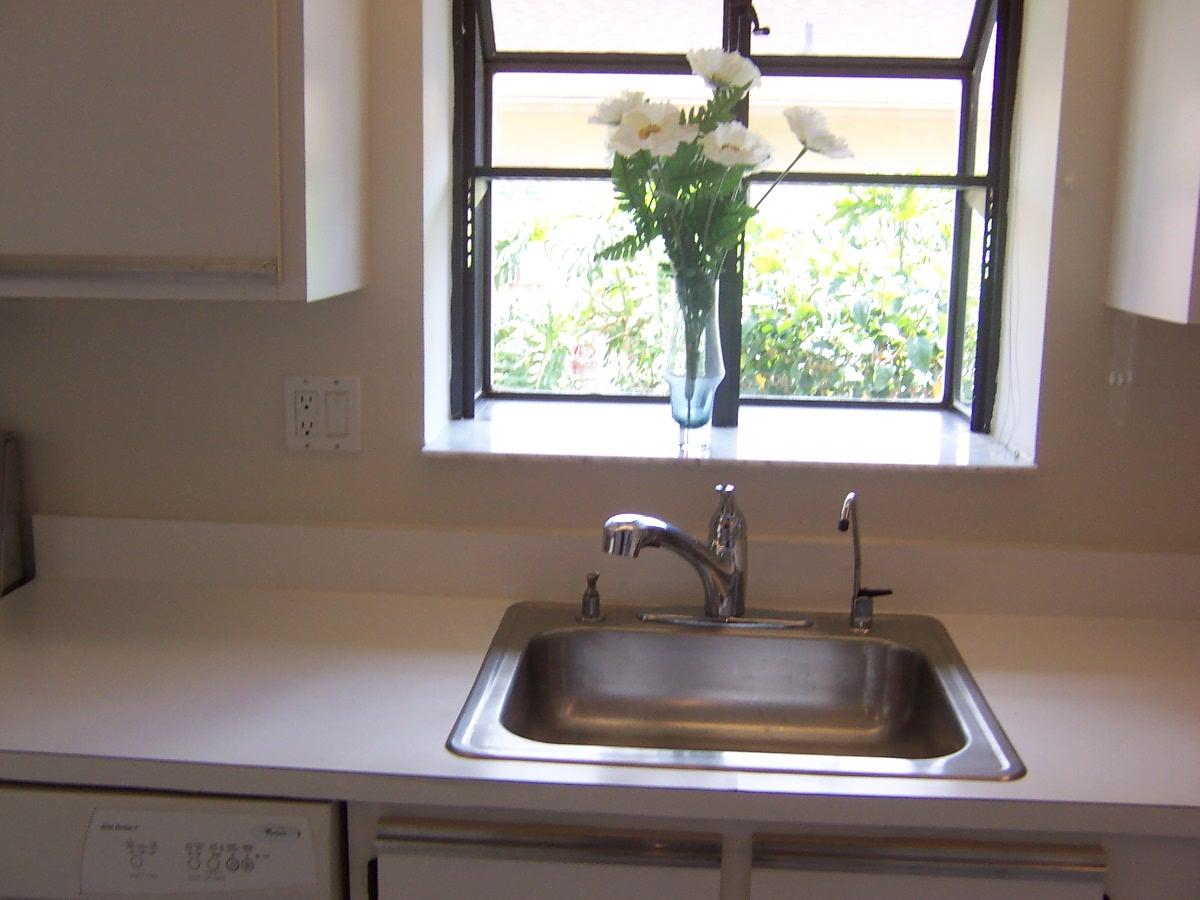 8086 Songbird Terrace Boca Raton, FL 33496 - Photo 3 of 24 KITCHEN