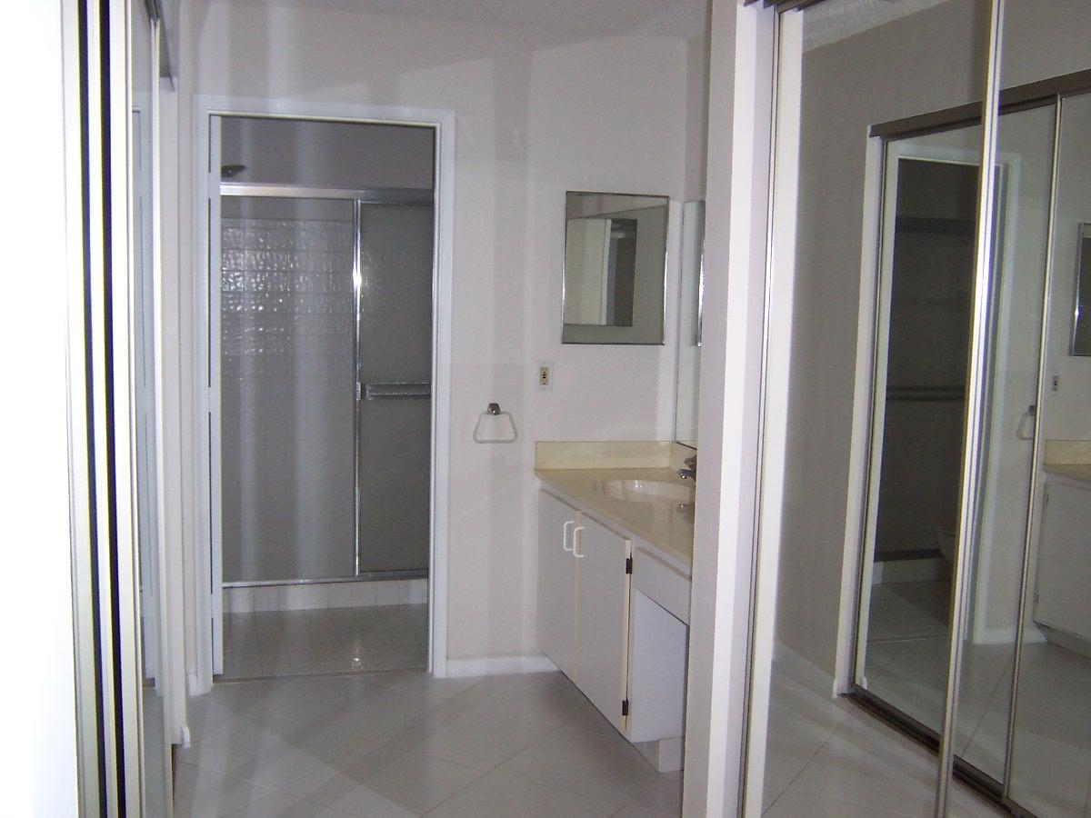 8086 Songbird Terrace Boca Raton, FL 33496 - Photo 10 of 24 MASTER BATH