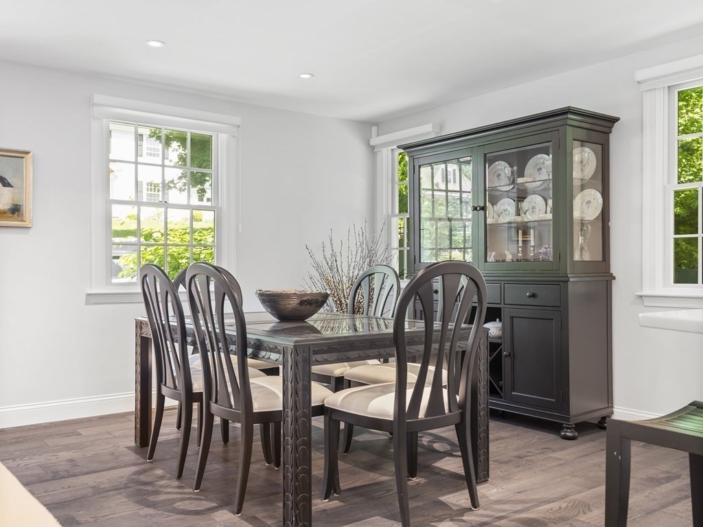 45 Seaward Road Wellesley, MA 02481 - Photo 6 of 9