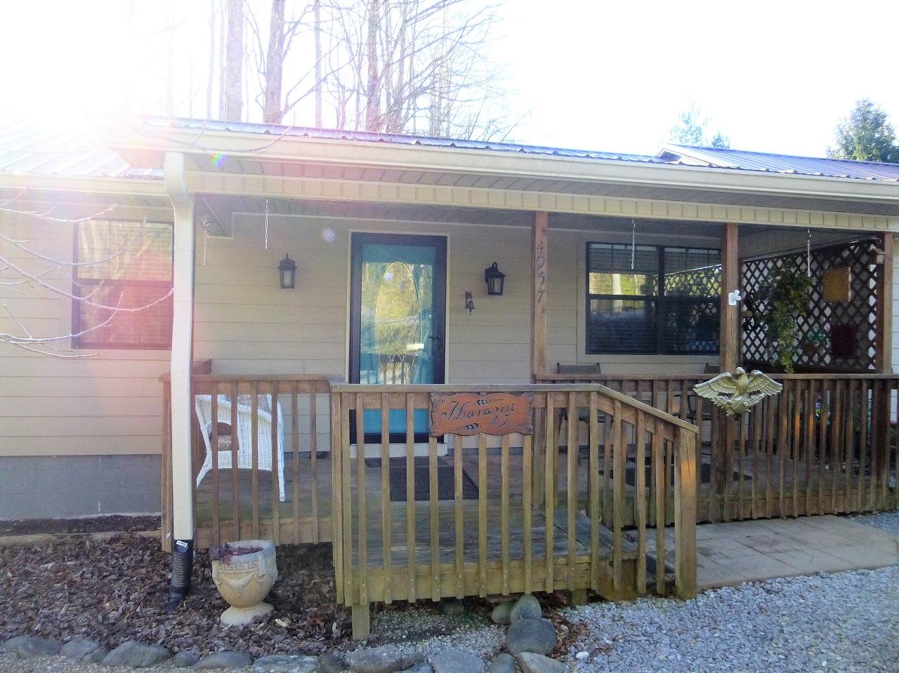 4957 Ledford Road Cosby, TN 37722 - Photo 39 of 40 Front porch
