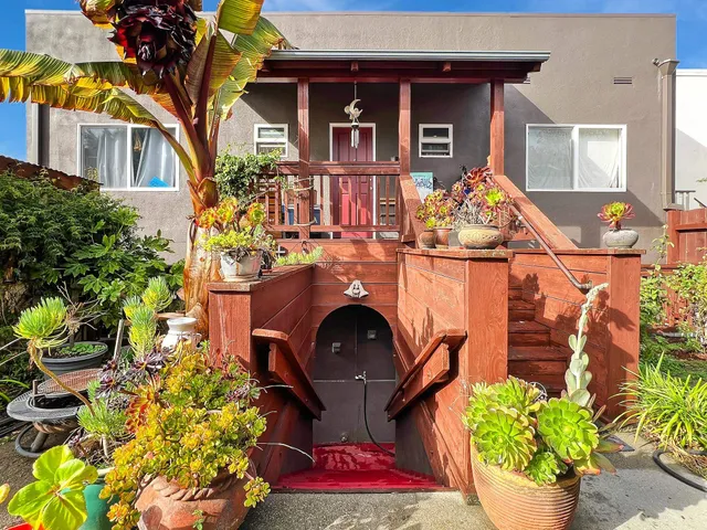 $975,000 | 2622 Kingsland Avenue, Oakland, CA 94619