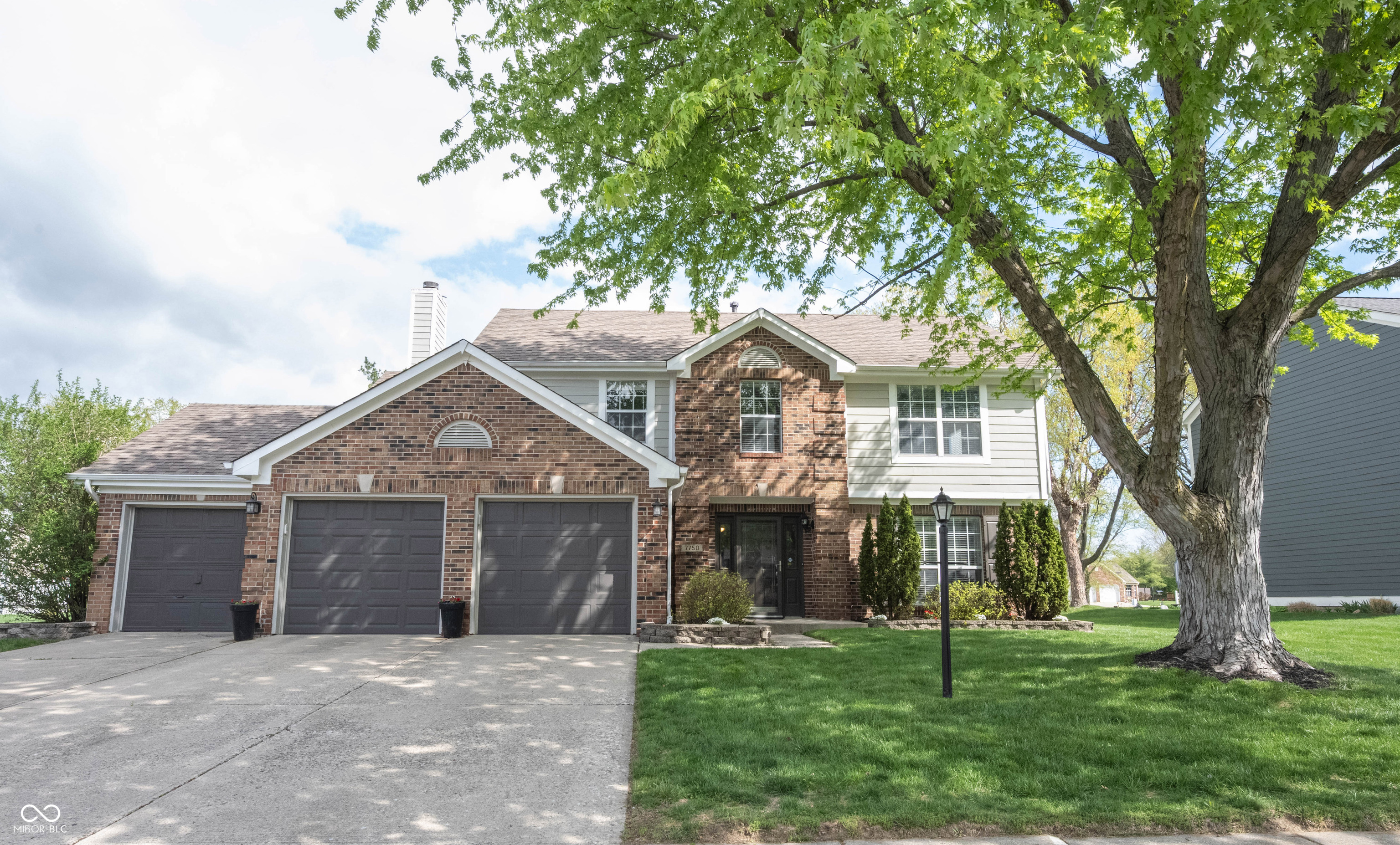 7750 Garrick Street Fishers, IN 46038 - Photo 2 of 64