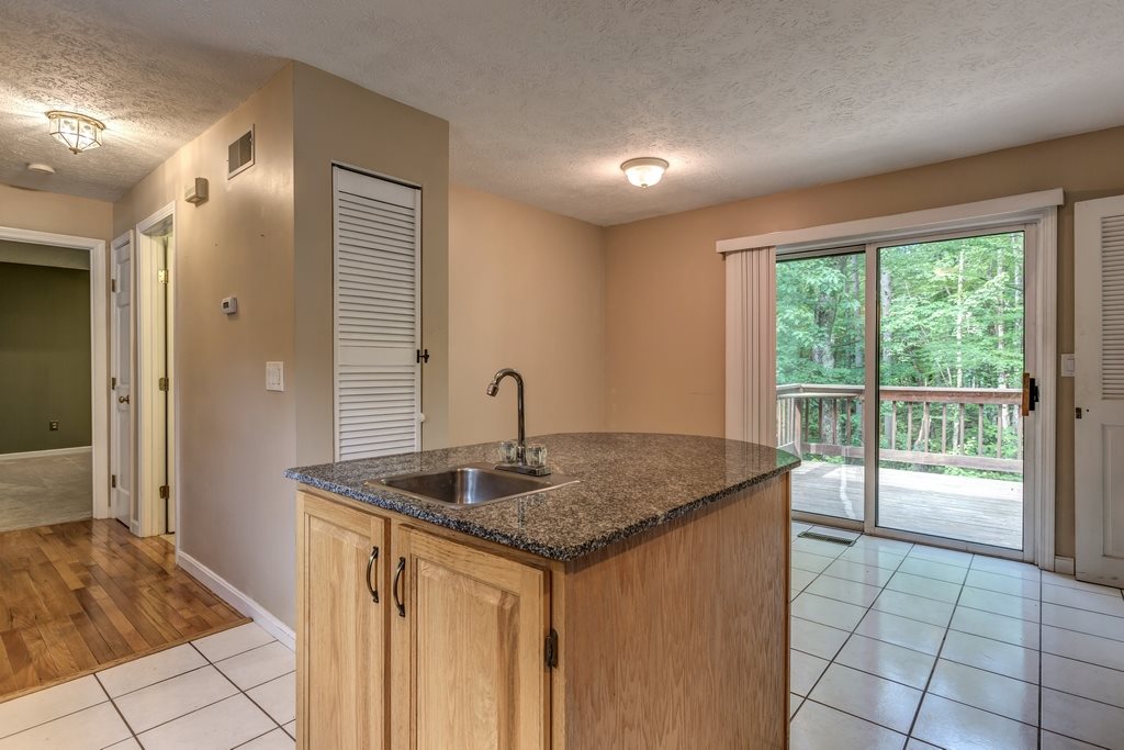 16 Rocky Ledge Road Merrimack, NH 03054 - Photo 11 of 31 Gallery Image 11
