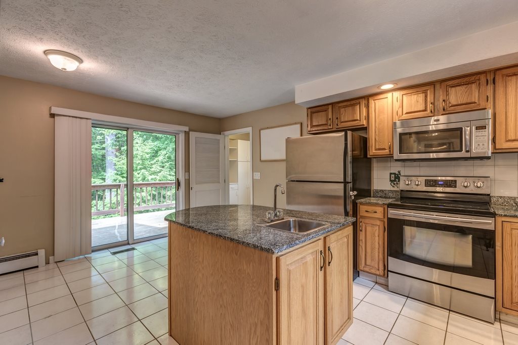 16 Rocky Ledge Road Merrimack, NH 03054 - Photo 13 of 31 Gallery Image 13