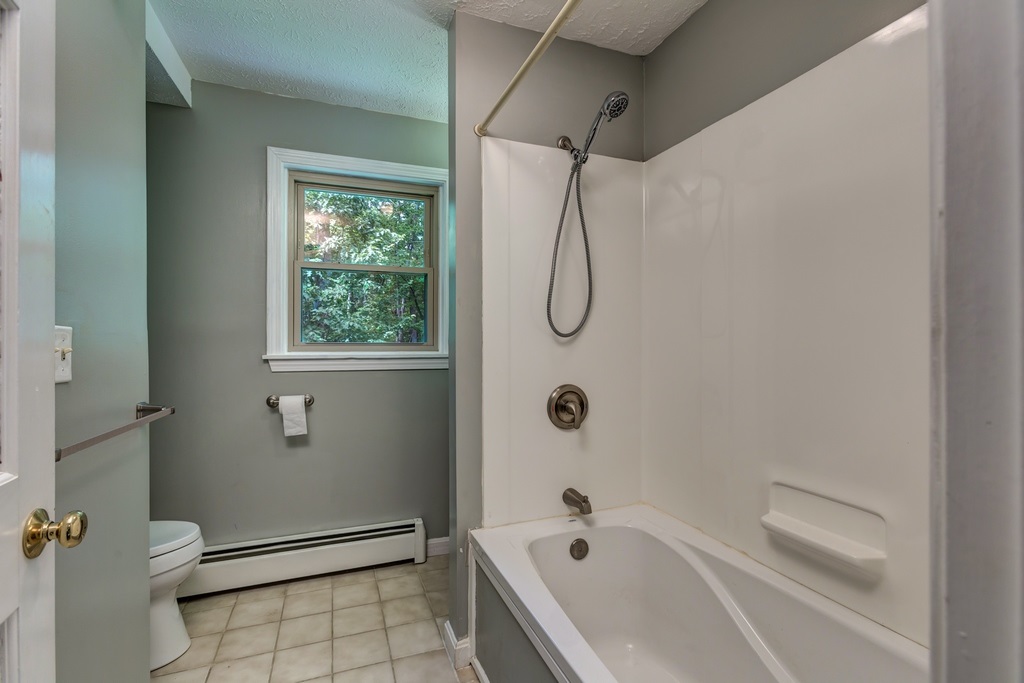 16 Rocky Ledge Road Merrimack, NH 03054 - Photo 19 of 31 Gallery Image 19