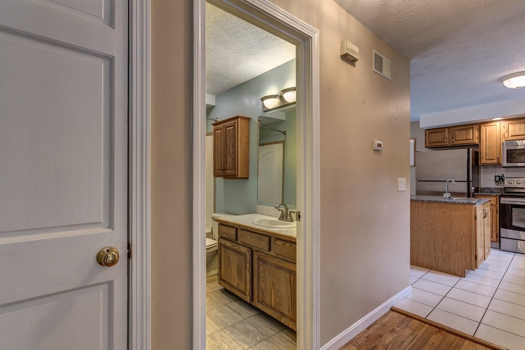 16 Rocky Ledge Road Merrimack, NH 03054 - Photo 6 of 31 Gallery Image 6