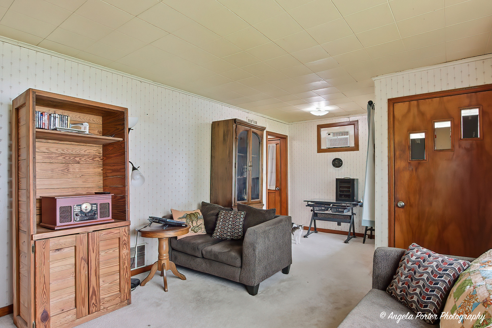 1208 Birch Street Lake In The Hills, IL 60156 - Photo 4 of 20
