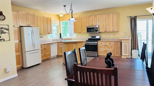 $385,000 | 8719 Cave City Road, Mountain Ranch, CA 95246