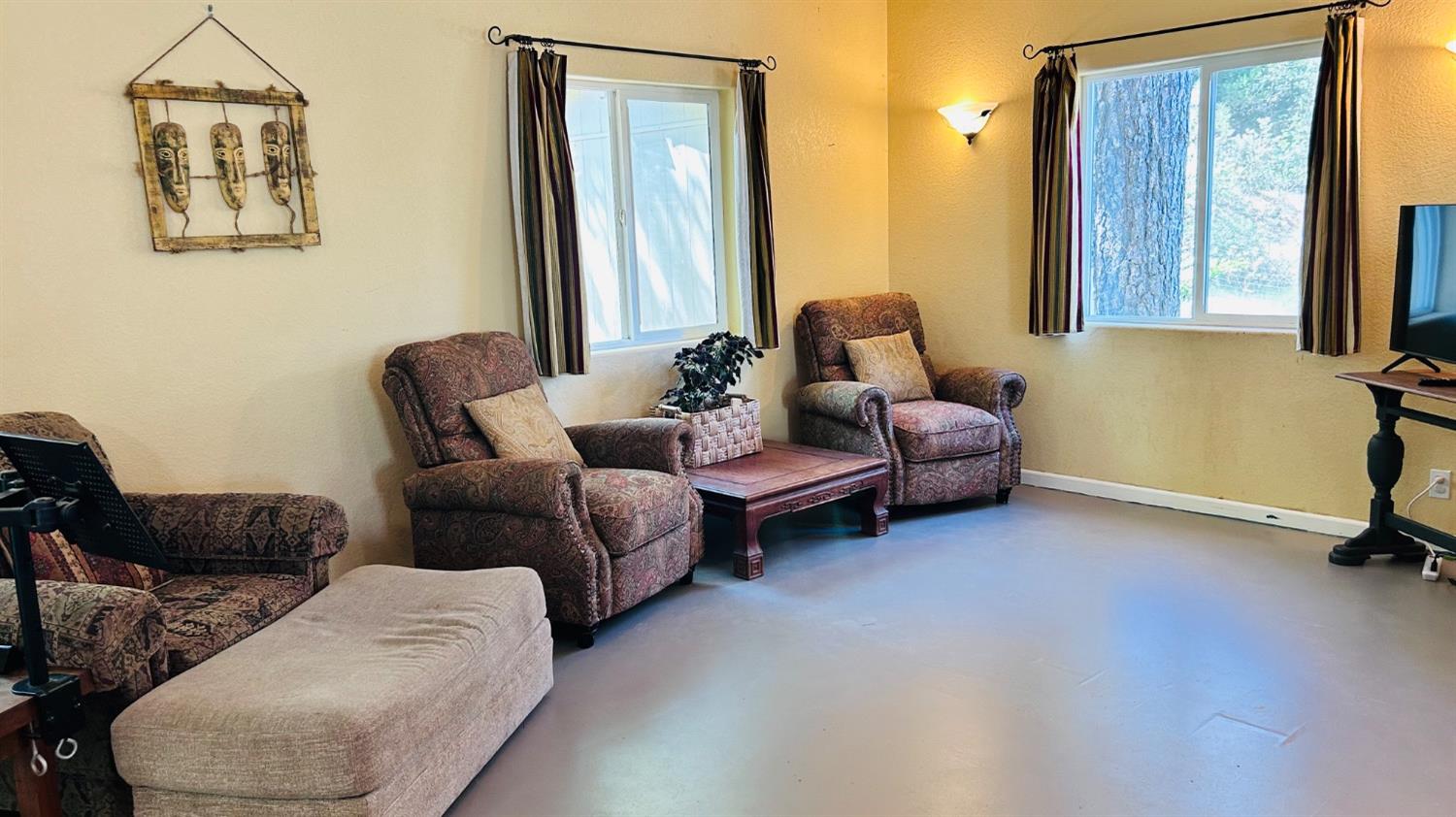 8719 Cave City Road Mountain Ranch, CA 95246 - Photo 22 of 57