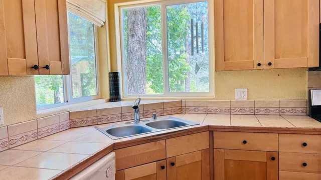 $385,000 | 8719 Cave City Road, Mountain Ranch, CA 95246