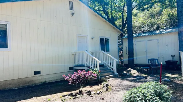 $385,000 | 8719 Cave City Road, Mountain Ranch, CA 95246