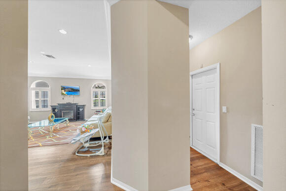 12605 Torbay Drive Boca Raton, FL 33428 - Photo 14 of 86 4 Foyer (2)