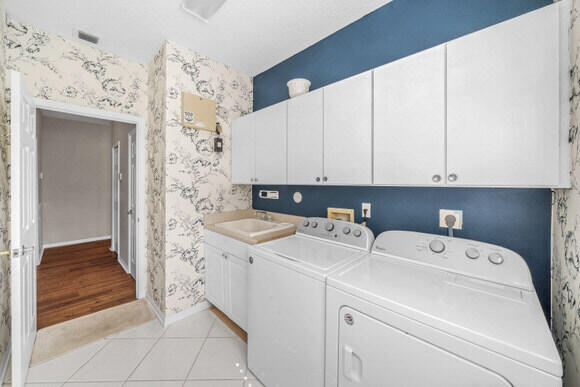 12605 Torbay Drive Boca Raton, FL 33428 - Photo 21 of 86 7 Laundry Room (2)