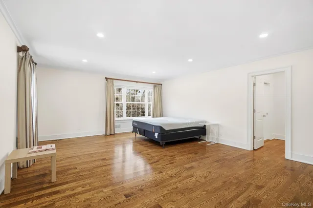 $20,000 | 59 Park Road, Scarsdale, NY 10583