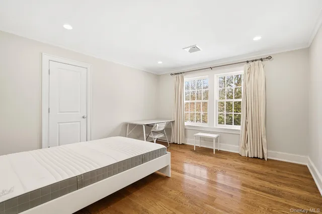 $20,000 | 59 Park Road, Scarsdale, NY 10583