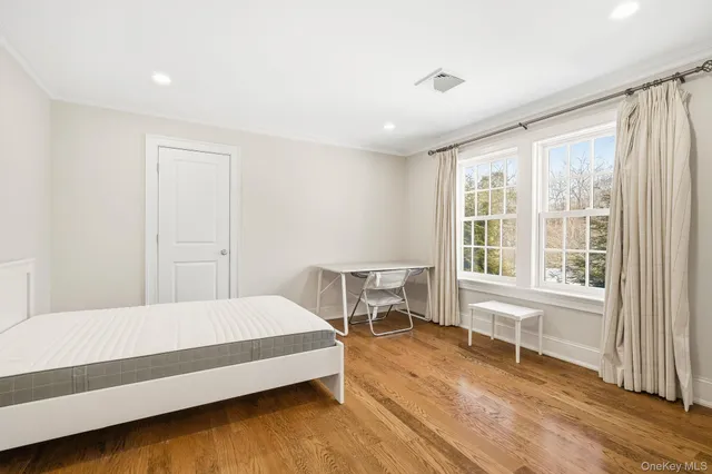 $20,000 | 59 Park Road, Scarsdale, NY 10583