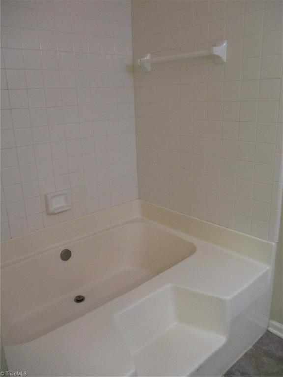 7520 Riverside Court Clemmons, NC 27012 - Photo 18 of 27 Gallery Image 18