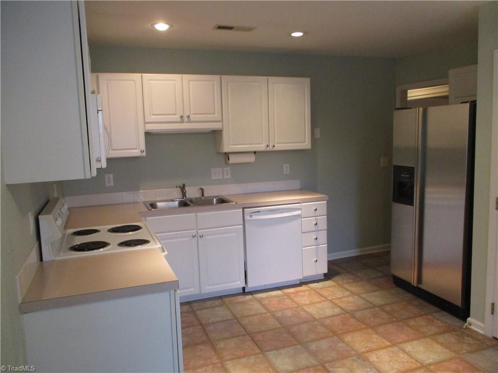 7520 Riverside Court Clemmons, NC 27012 - Photo 10 of 27 Gallery Image 10