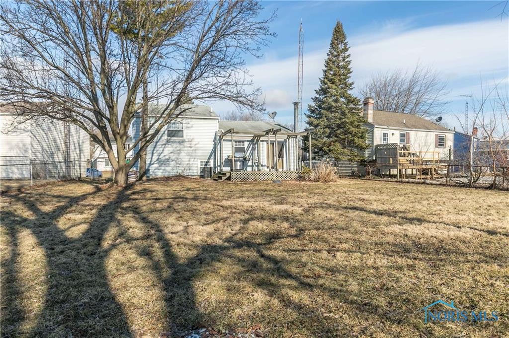 5466 Brook Point Road Toledo, OH 43611 - Photo 27 of 28 Gallery Image 27