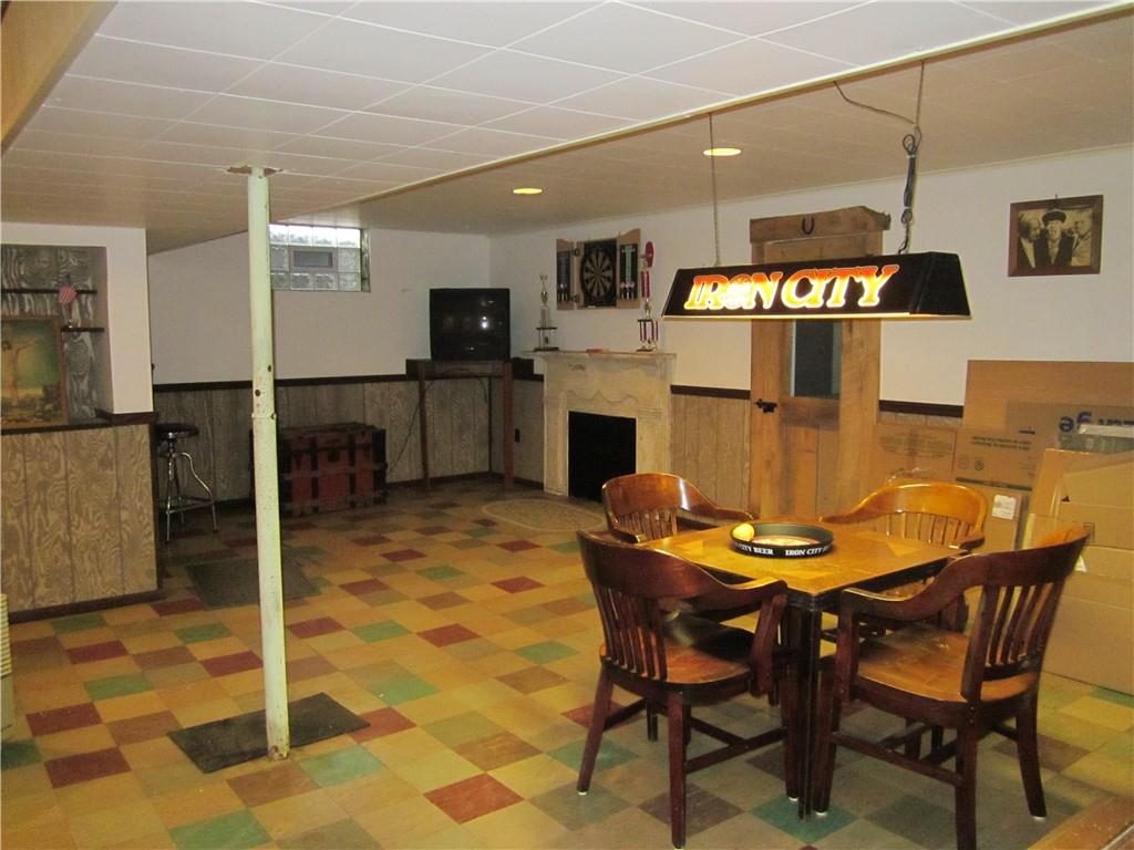1212 Laurel Road Vandergrift, PA 15690 - Photo 11 of 25