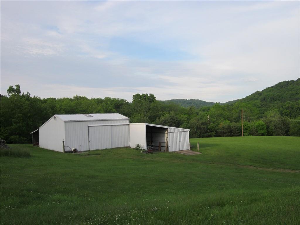 1212 Laurel Road Vandergrift, PA 15690 - Photo 23 of 25