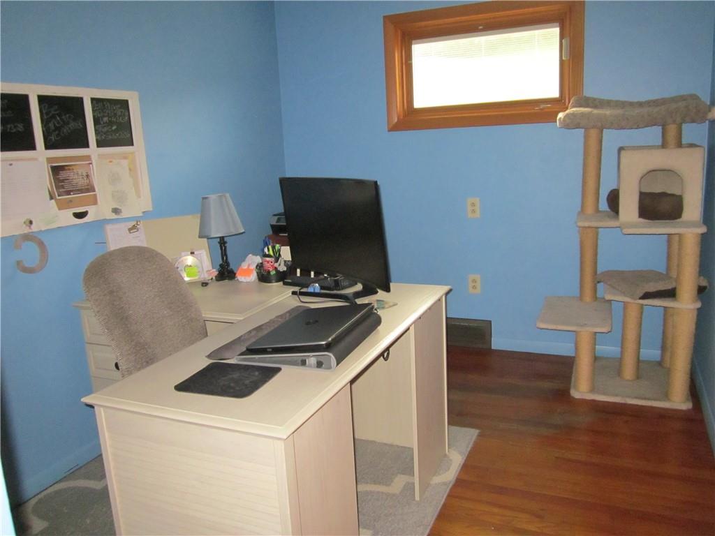1212 Laurel Road Vandergrift, PA 15690 - Photo 10 of 25