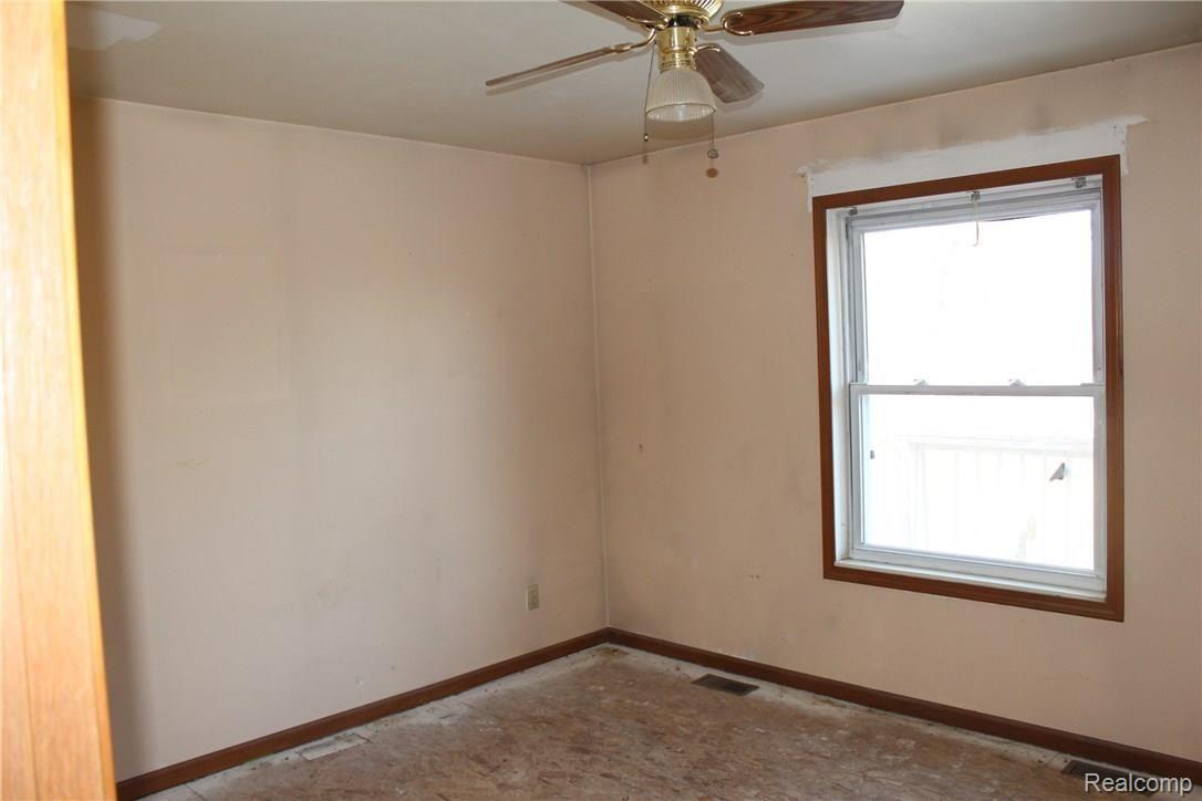 12961 Foley Road Emmett, MI 48022 - Photo 11 of 20 IMG_0447.JPG