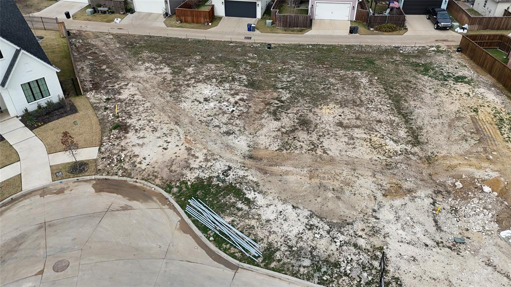 405 Garrett Way Midlothian, TX 76065 - Photo 8 of 26 a view of a yard