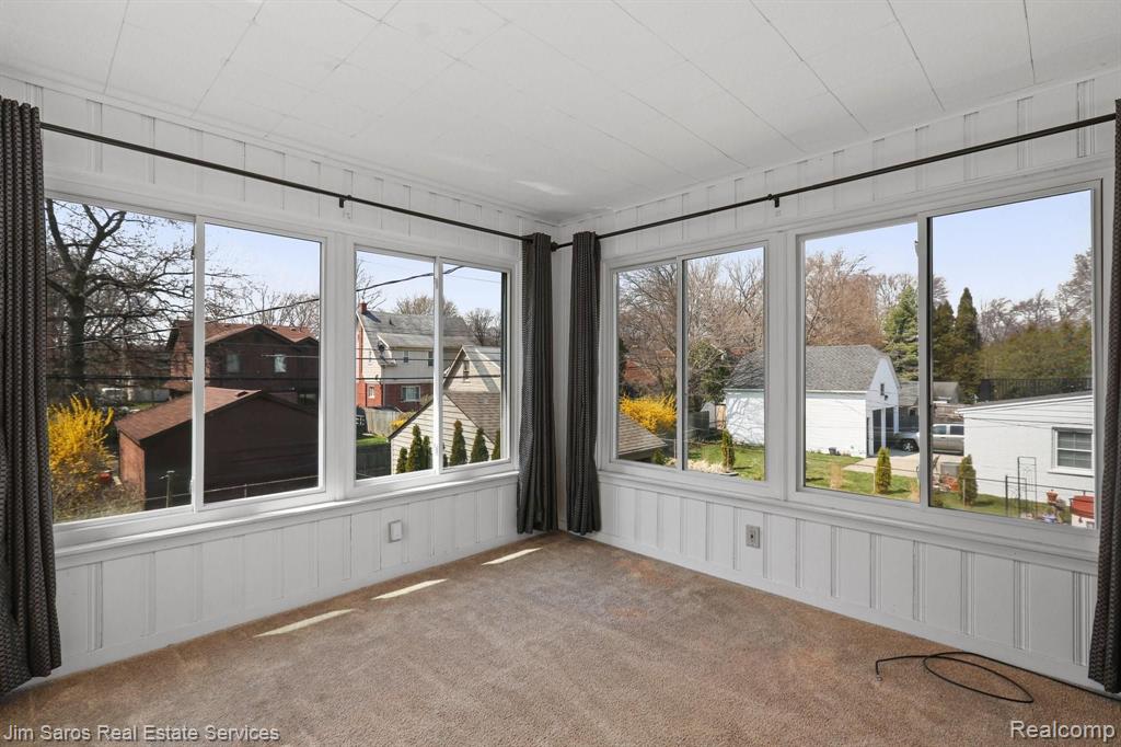 897 Rivard Boulevard Grosse Pointe, MI 48230 - Photo 11 of 19