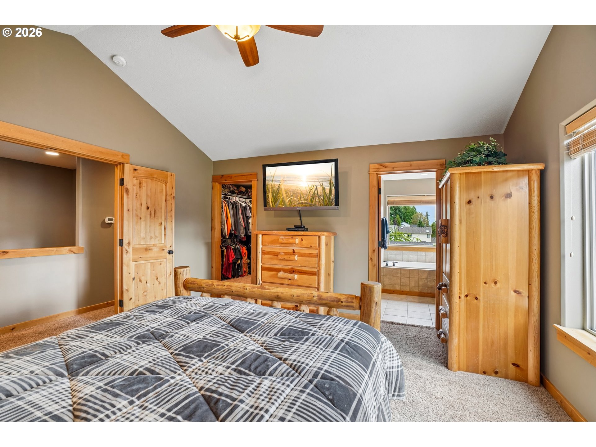 286 Southeast Condor Drive Gresham, OR 97080 - Photo 33 of 48