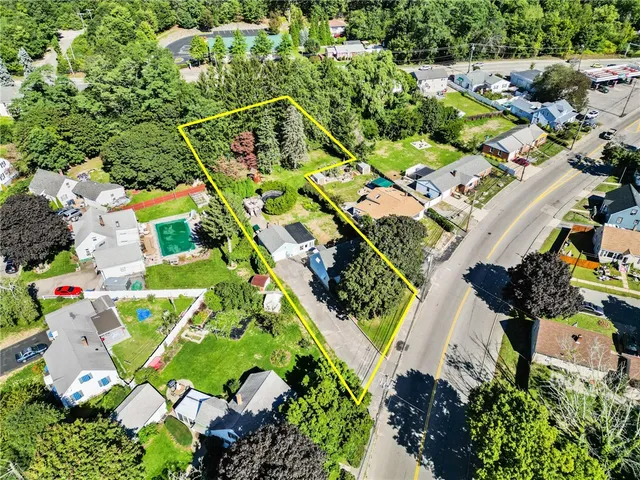 $425,000 | 333 Phenix Avenue, Cranston, RI 02920