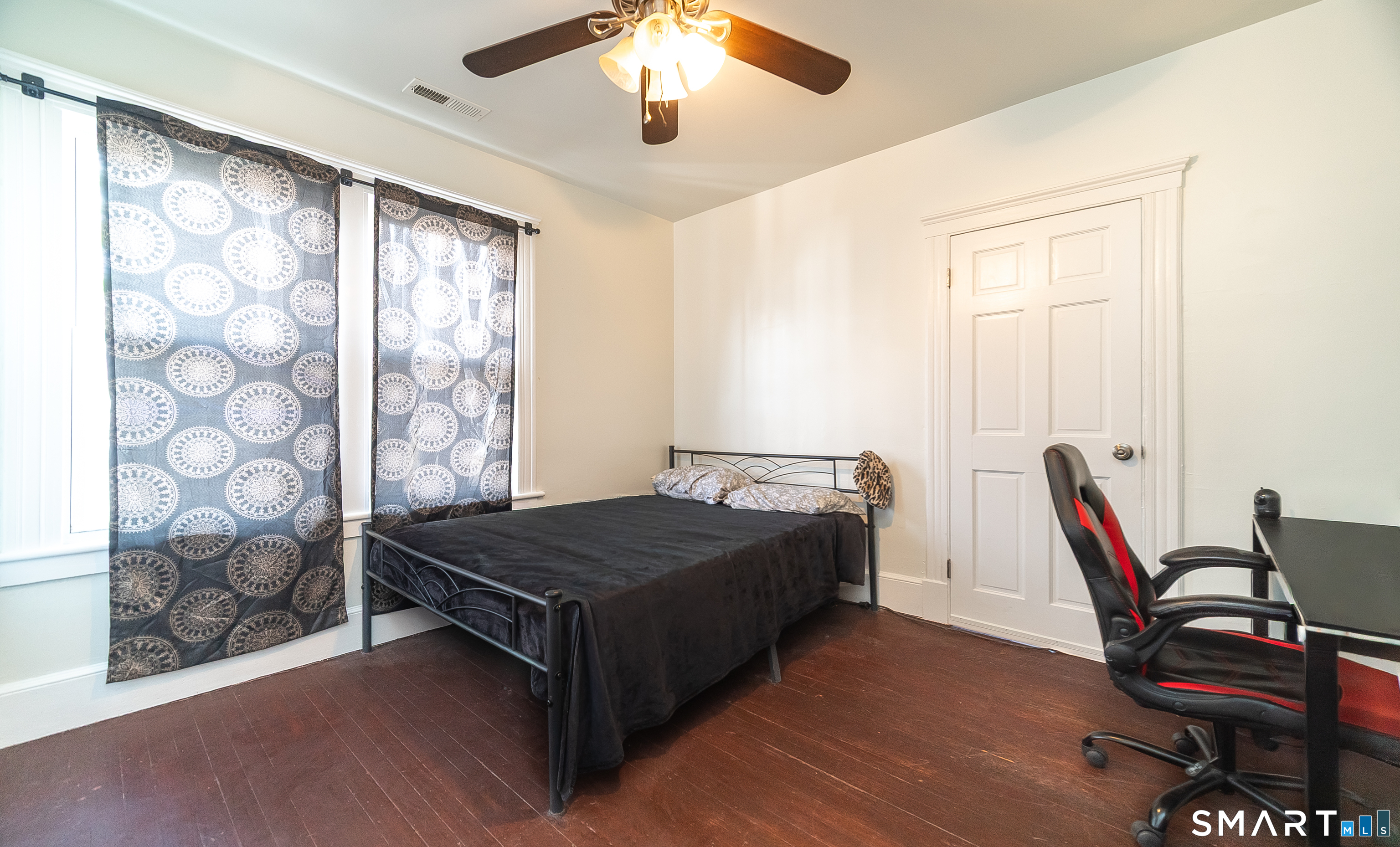 75 Curtis Street Meriden, CT 06450 - Photo 13 of 33