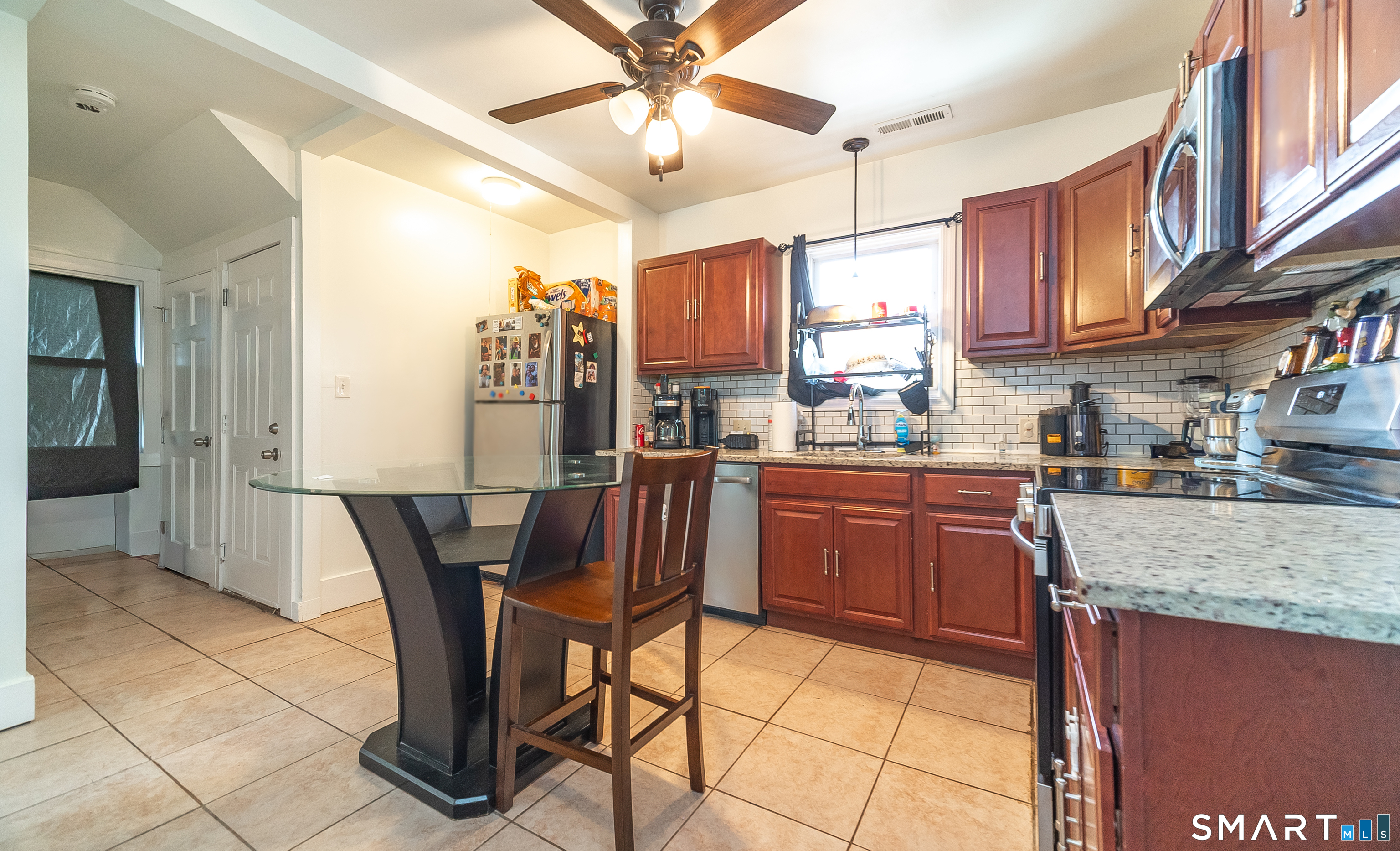 75 Curtis Street Meriden, CT 06450 - Photo 7 of 33