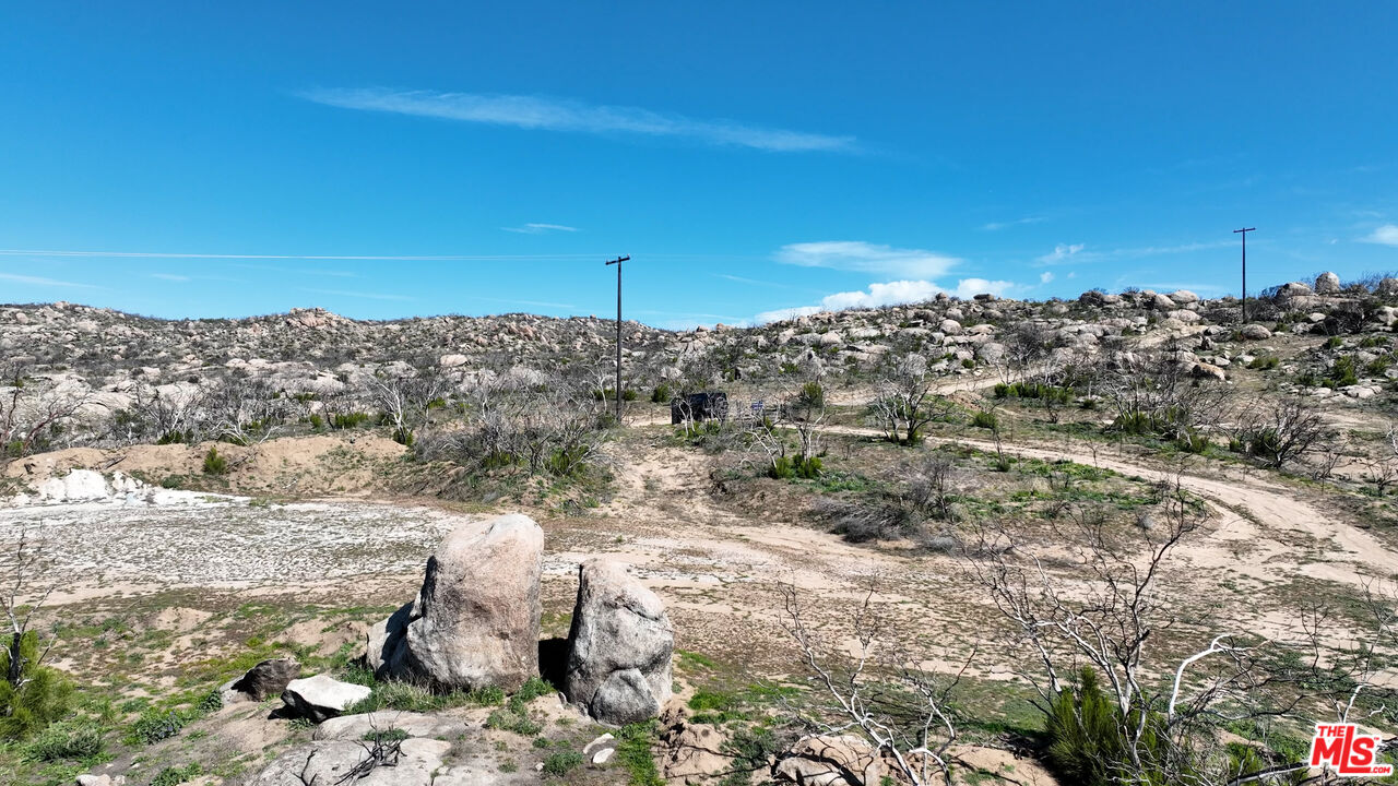 51919 Tule Peak Road Aguanga, CA 92536 - Photo 25 of 44 a view of a city