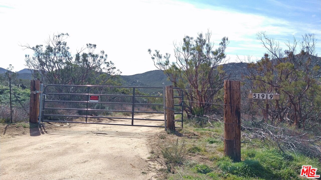 51919 Tule Peak Road Aguanga, CA 92536 - Photo 34 of 44 a view of wooden fence