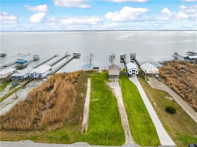 $475,000 | 25484 Chef Menteur Highway, New Orleans, LA 70129