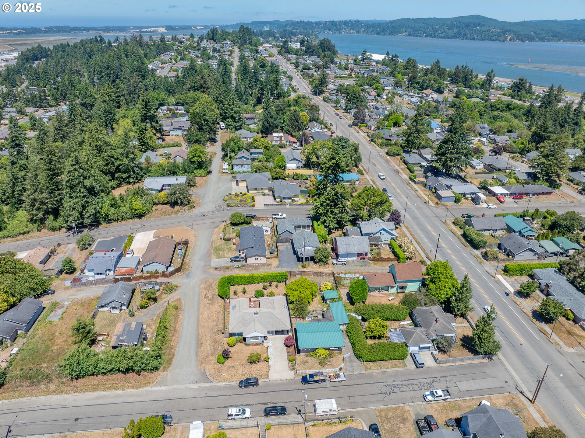 765 State Street North Bend, OR 97459 - Photo 36 of 46 an aerial view of multiple house
