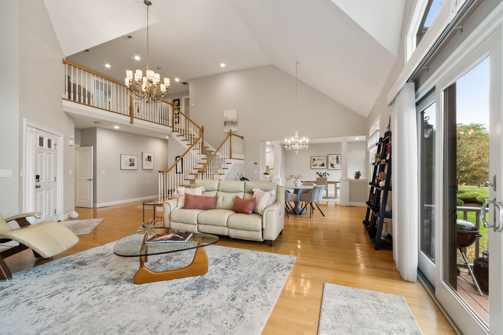 8 South Cottage Road, Unit 8 Belmont, MA 02478 - Photo 5 of 41 Gallery Image 5