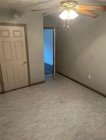 a view of empty room with window