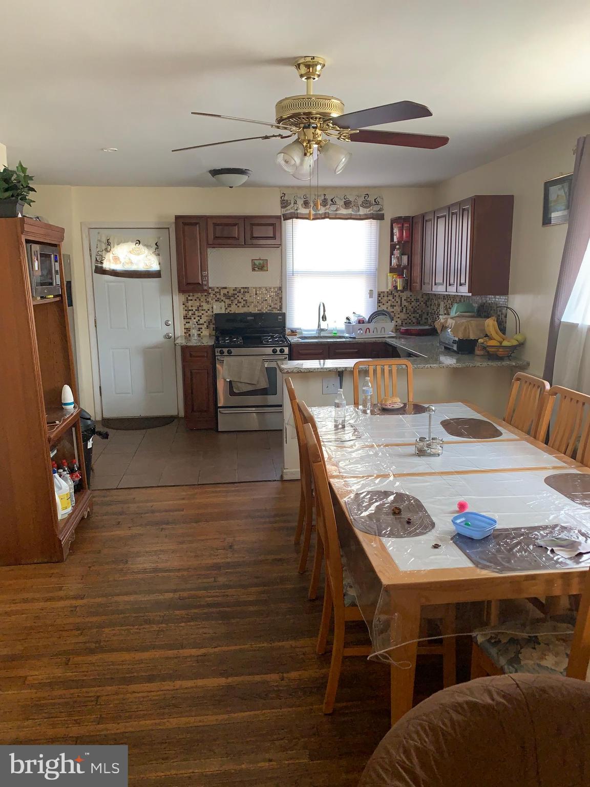 231 Heather Road Upper Darby, PA 19082 - Photo 4 of 11