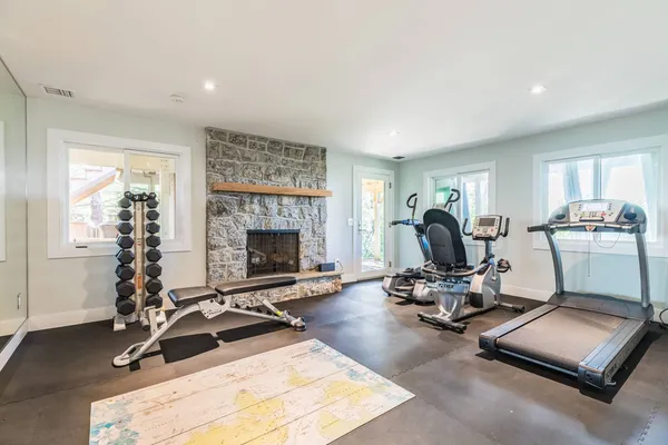 $6,950,000 | 55 Shore Road, Shelter Island Heights, NY 11965