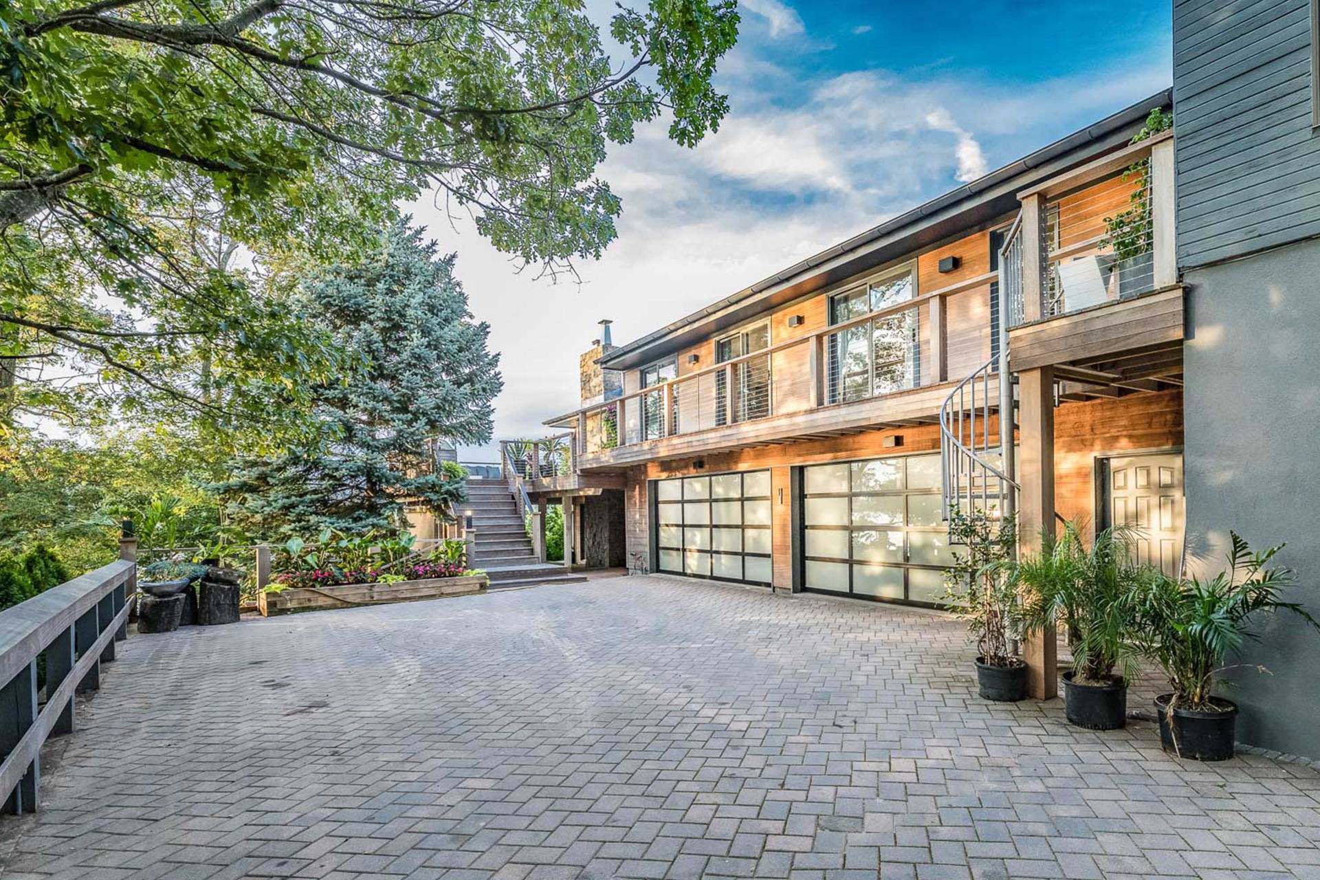 55 Shore Road Shelter Island Heights, NY 11965 - Photo 4 of 39