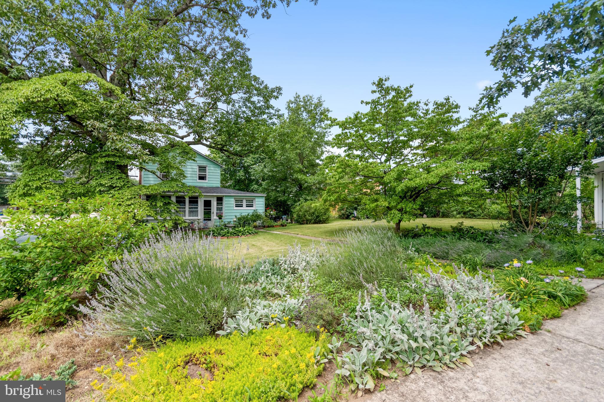 423 Erial Road Pine Hill, NJ 08021 - Photo 2 of 28