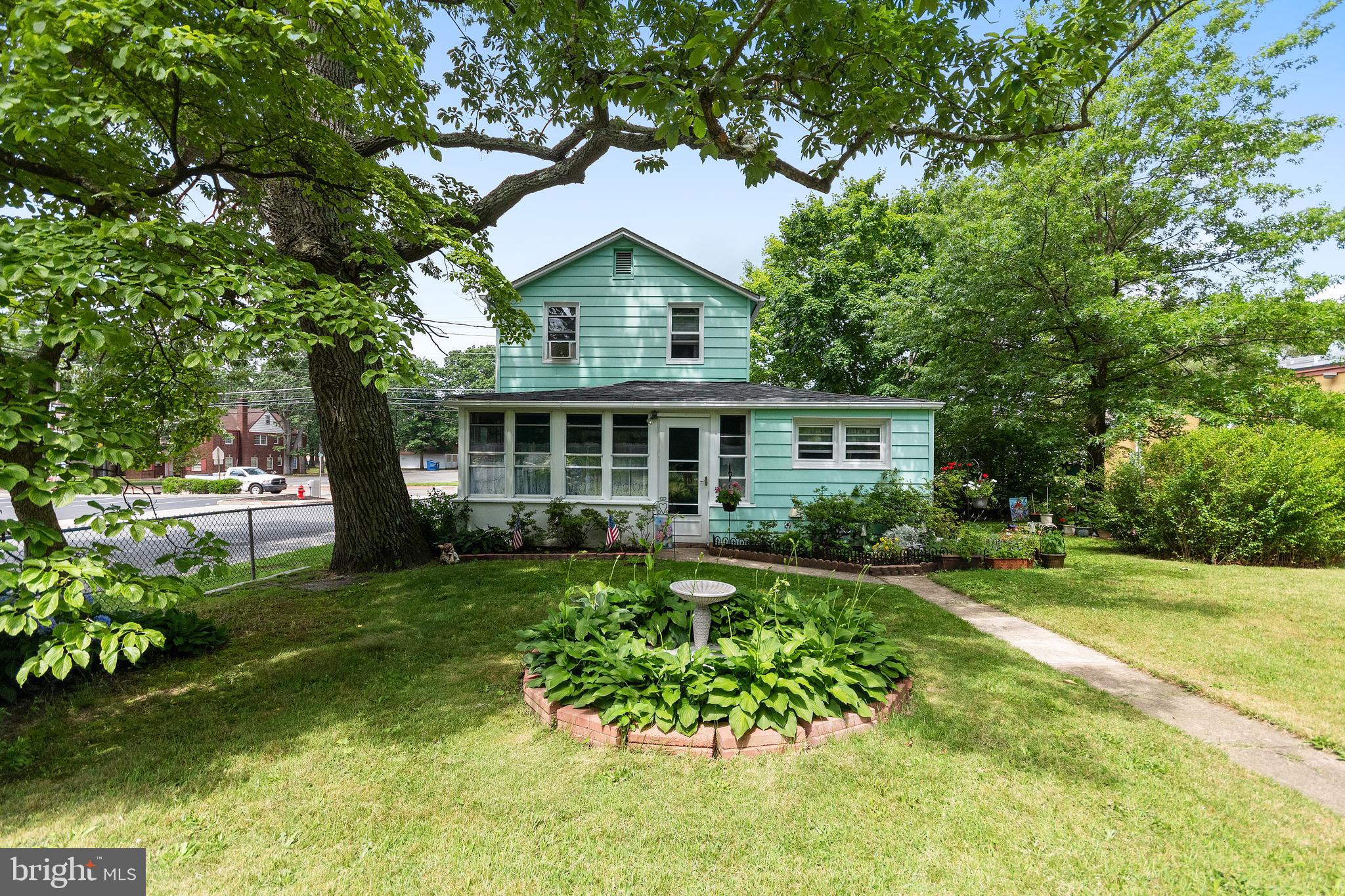 423 Erial Road Pine Hill, NJ 08021 - Photo 4 of 28