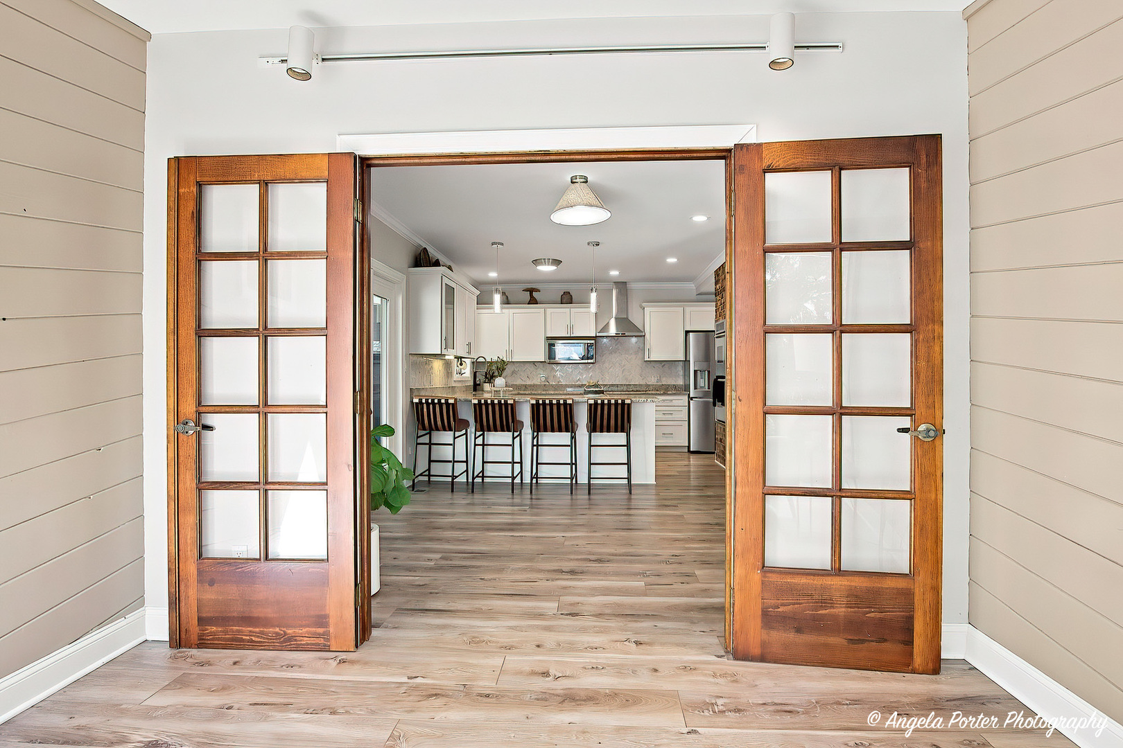 118 Brookbridge Road Trout Valley, IL 60013 - Photo 9 of 71 Gallery Image 9