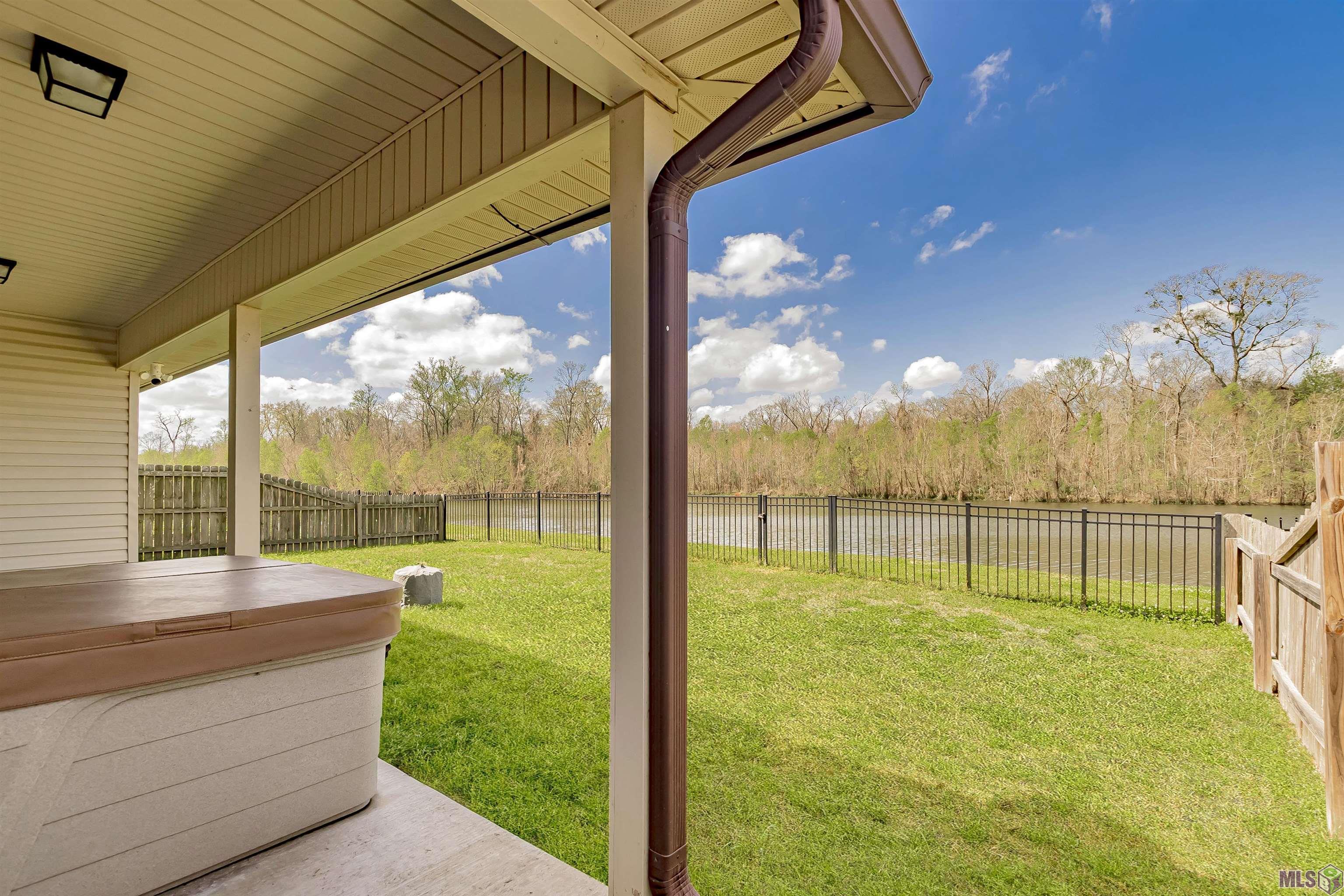 932 Shadow Bluff Drive Baton Rouge, LA 70820 - Photo 10 of 13 Gallery Image 10