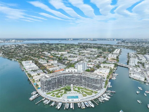 $4,800 | 900 Bay Drive, Unit 617 & DS31, Miami Beach, FL 33141
