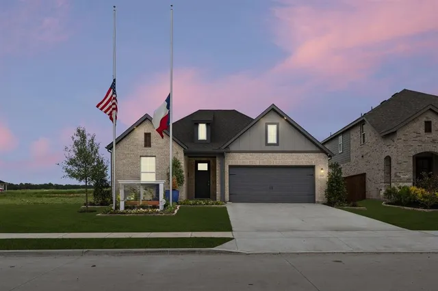 $360,000 | 2907 Hanscom Street, Forney, TX 75126