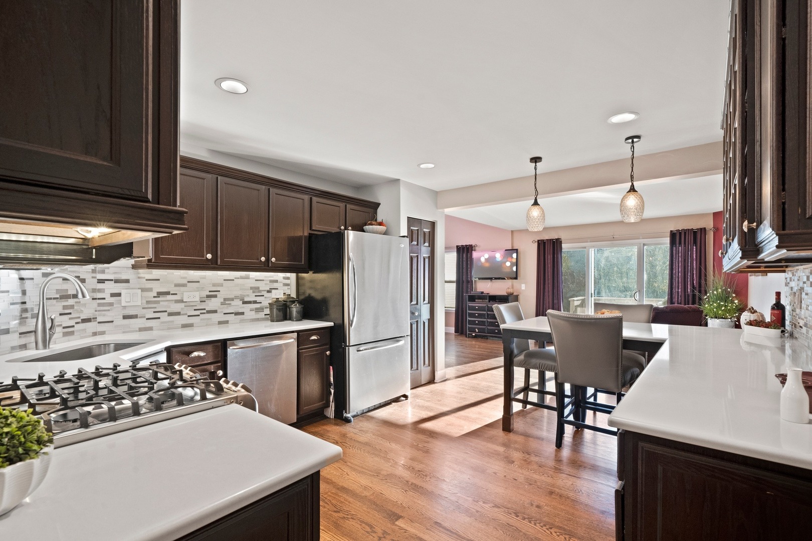 3117 Raphael Court St. Charles, IL 60175 - Photo 3 of 28