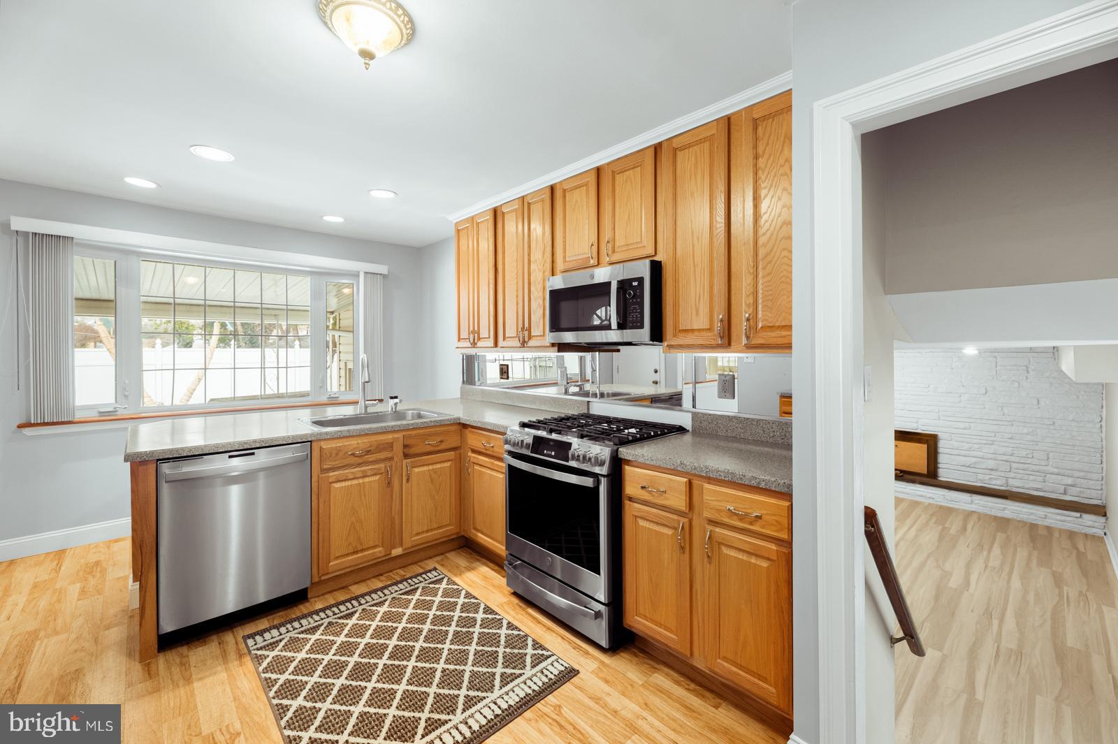 1024 Alpena Road Philadelphia, PA 19115 - Photo 12 of 41